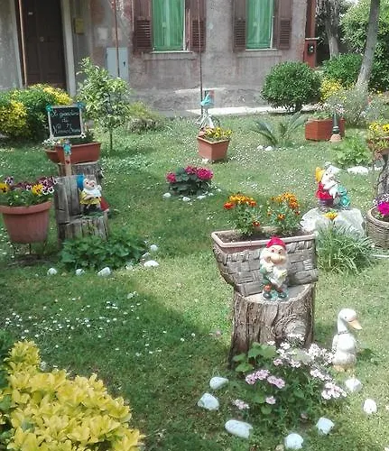 בית הארחה Take It Easy 4*